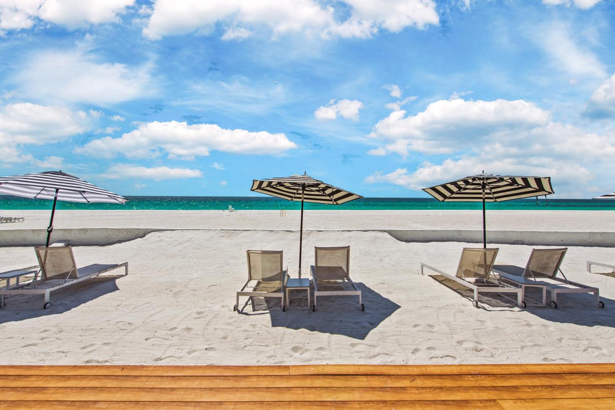 Seabreeze At Anna Maria Island Inn Bradenton Beach Exterior foto
